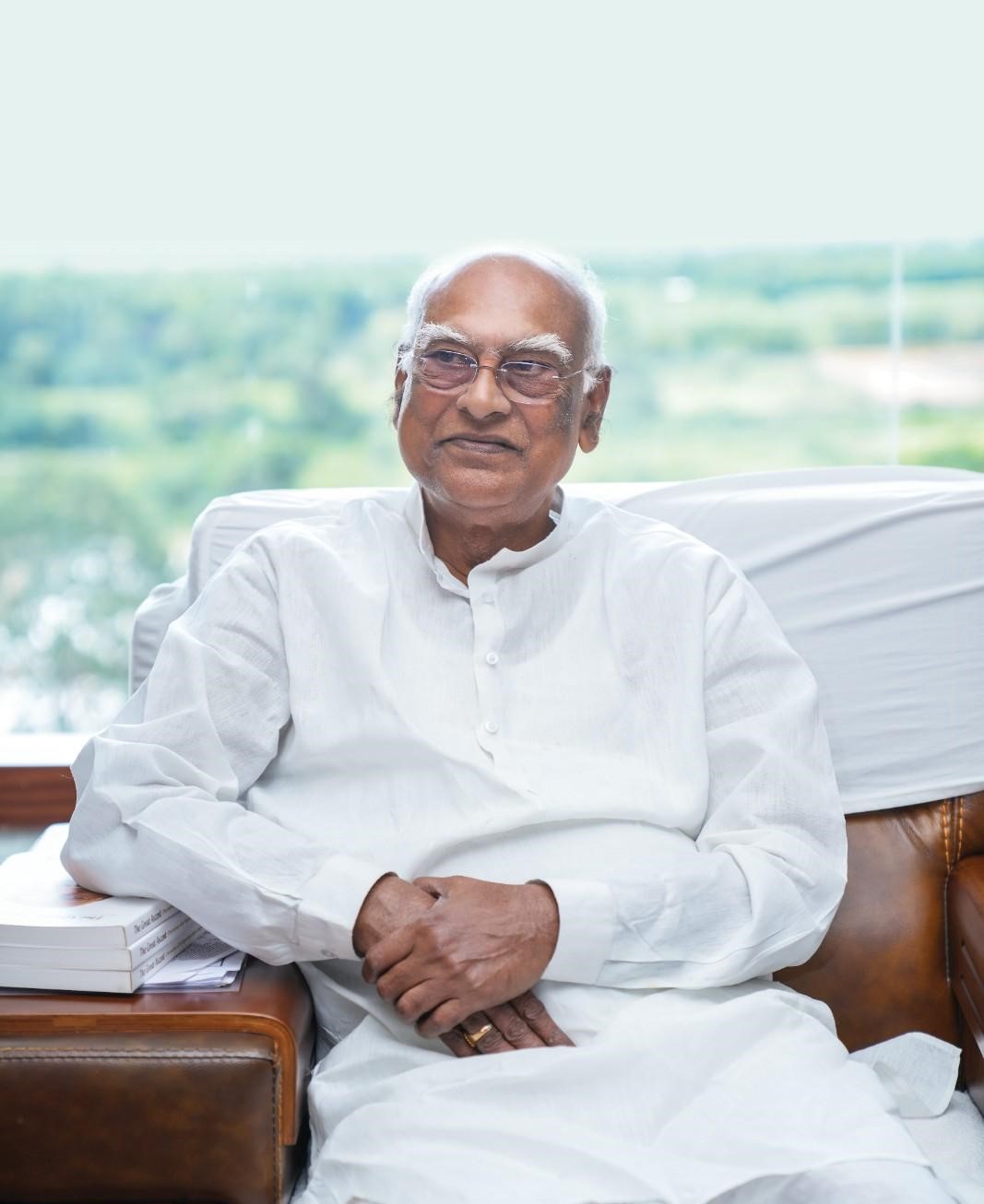 Dr. Lavu Rathaiah - Founder Chairman Vignan Group